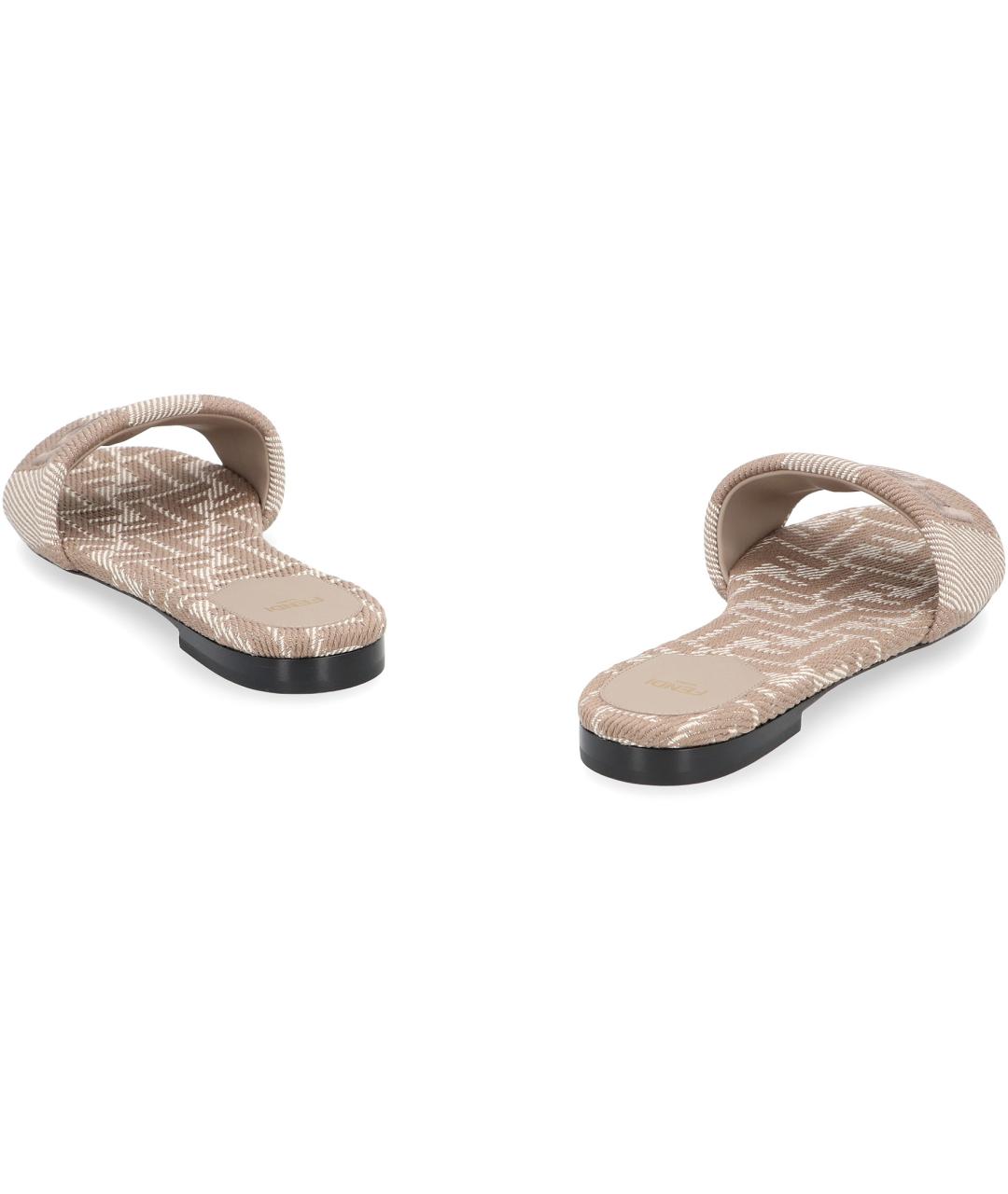 FENDI Бежевые текстильные шлепанцы, фото 4