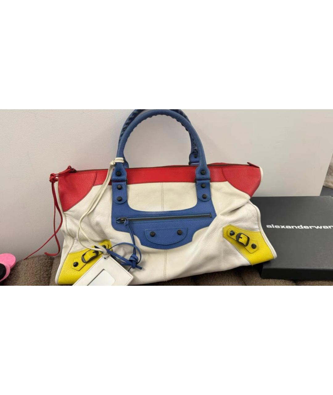 BALENCIAGA Мульти кожаная сумка с короткими ручками, фото 2
