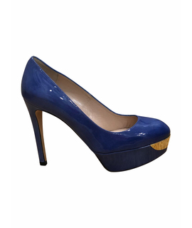 

Туфли STUART WEITZMAN