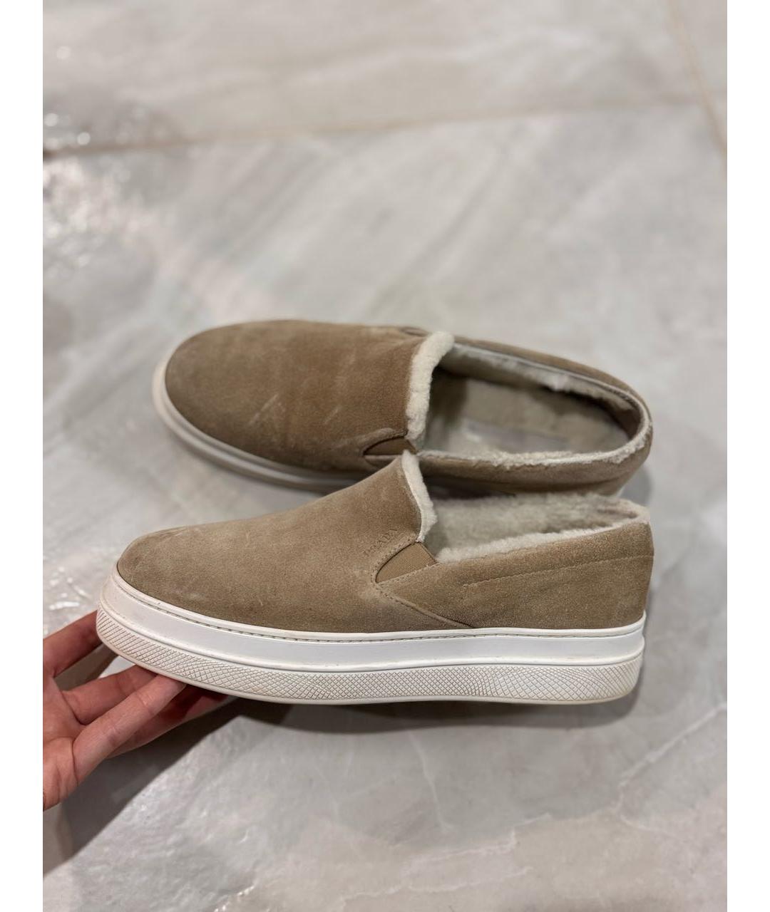 PRADA Бежевые замшевые лоферы, фото 3