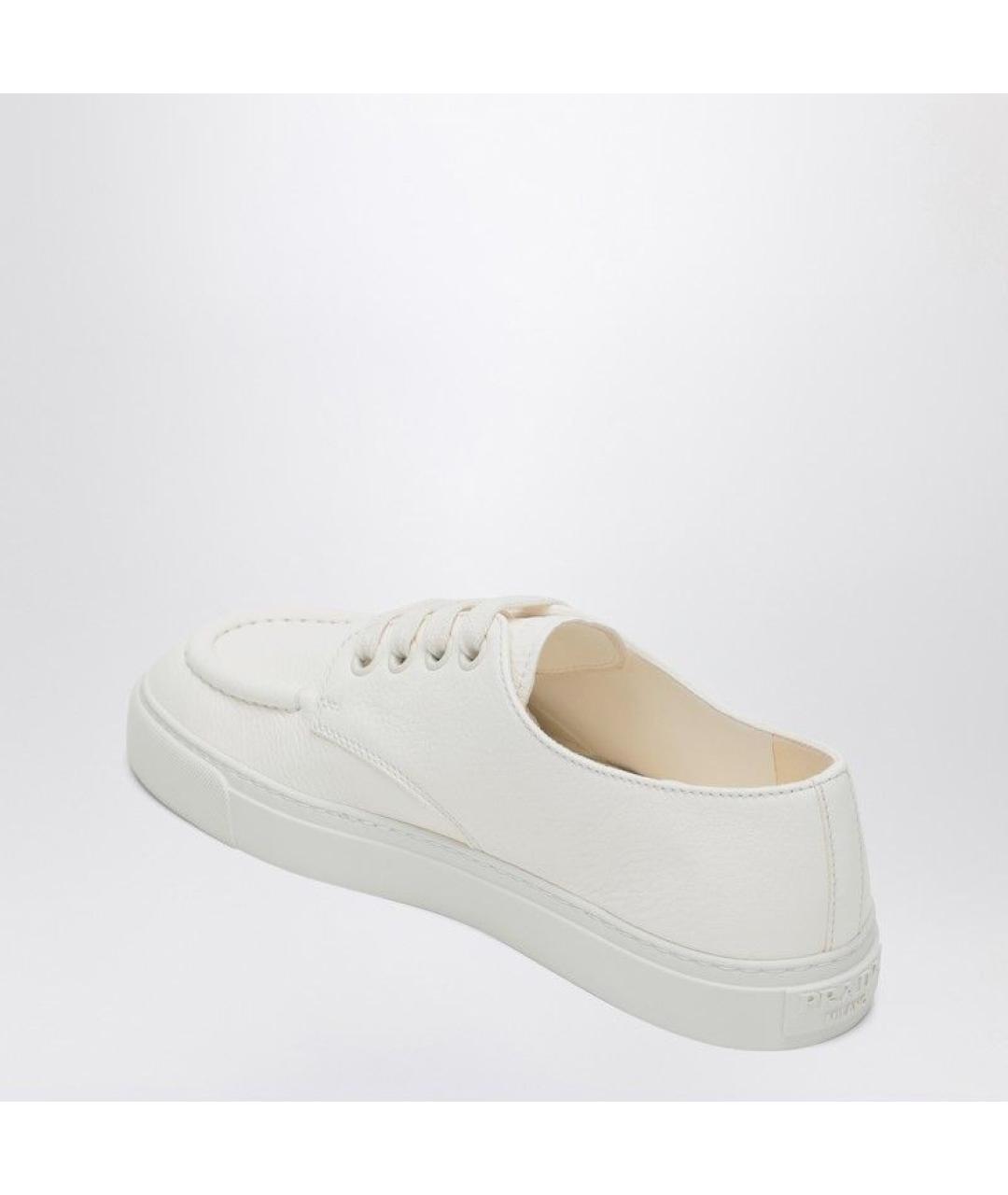 PRADA Белые кожаные низкие кроссовки / кеды, фото 3