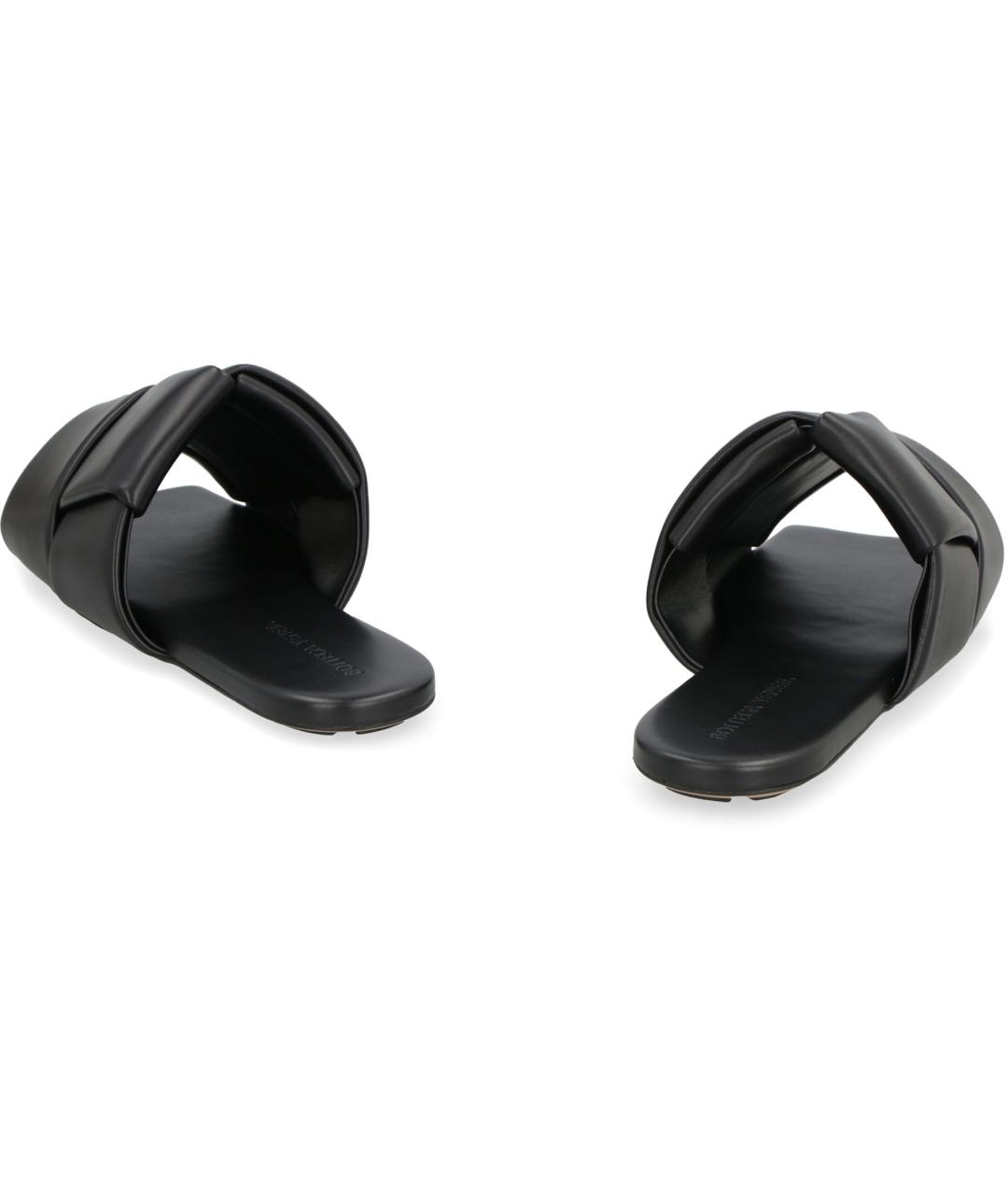 BOTTEGA VENETA Черные кожаные сандалии, фото 3