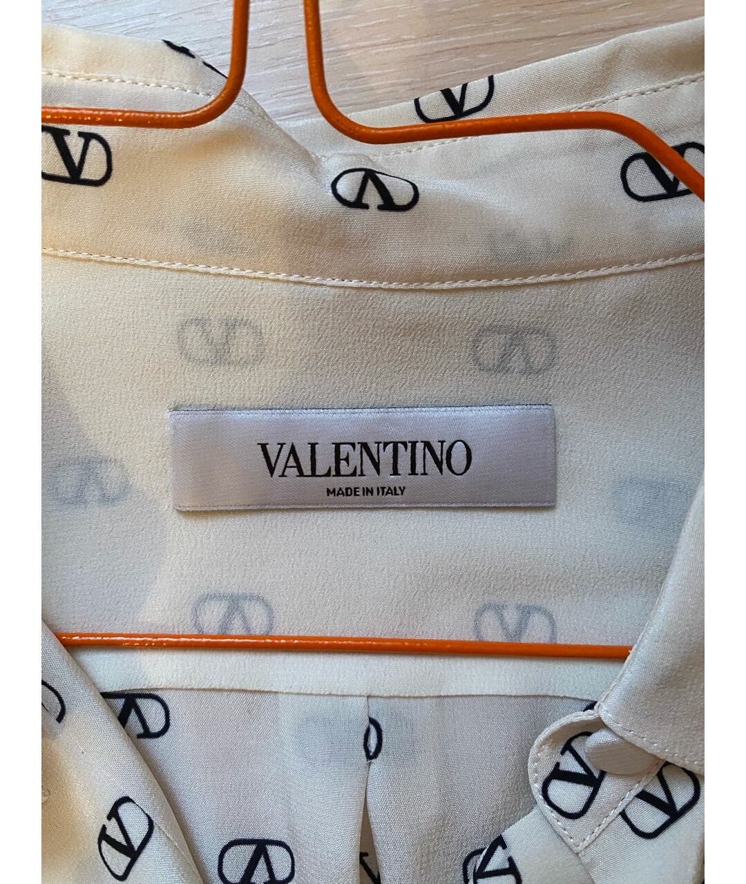VALENTINO Бежевая шелковая рубашка, фото 2