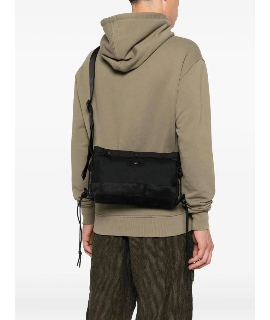 MONCLER Черная кожаная сумка на плечо, фото 2