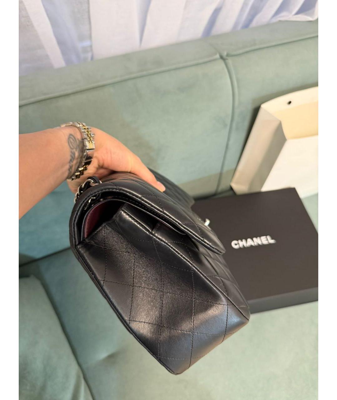 CHANEL Черная кожаная сумка через плечо, фото 2