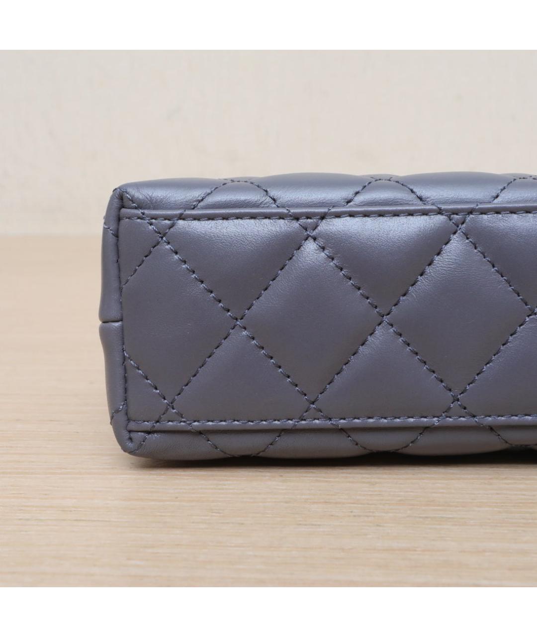 CHANEL Серая кожаная сумка через плечо, фото 9