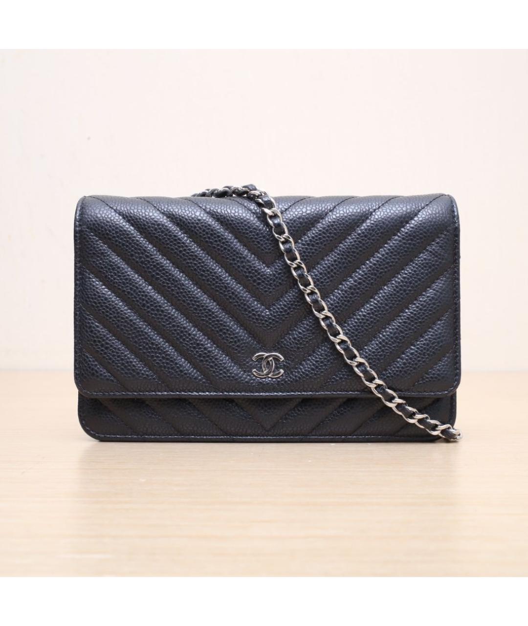 CHANEL Черная кожаная сумка через плечо, фото 3