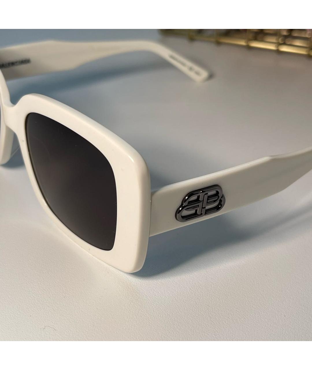 BALENCIAGA Белые пластиковые солнцезащитные очки, фото 3