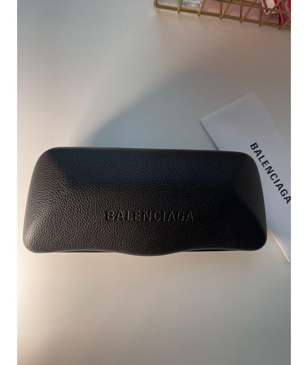 BALENCIAGA Белые пластиковые солнцезащитные очки, фото 4