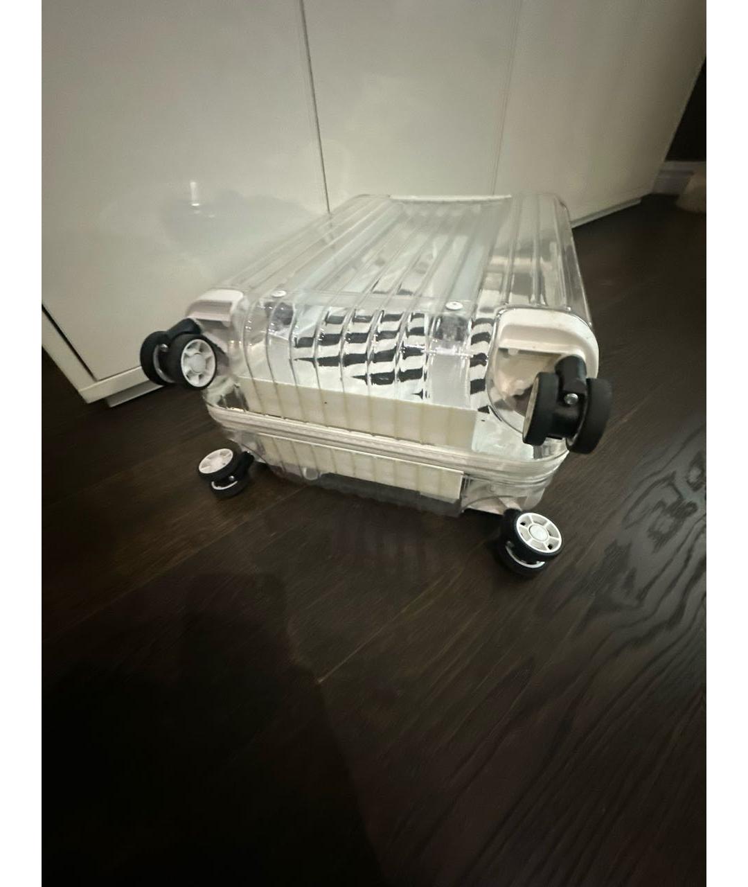 Rimowa Белый чемодан, фото 3