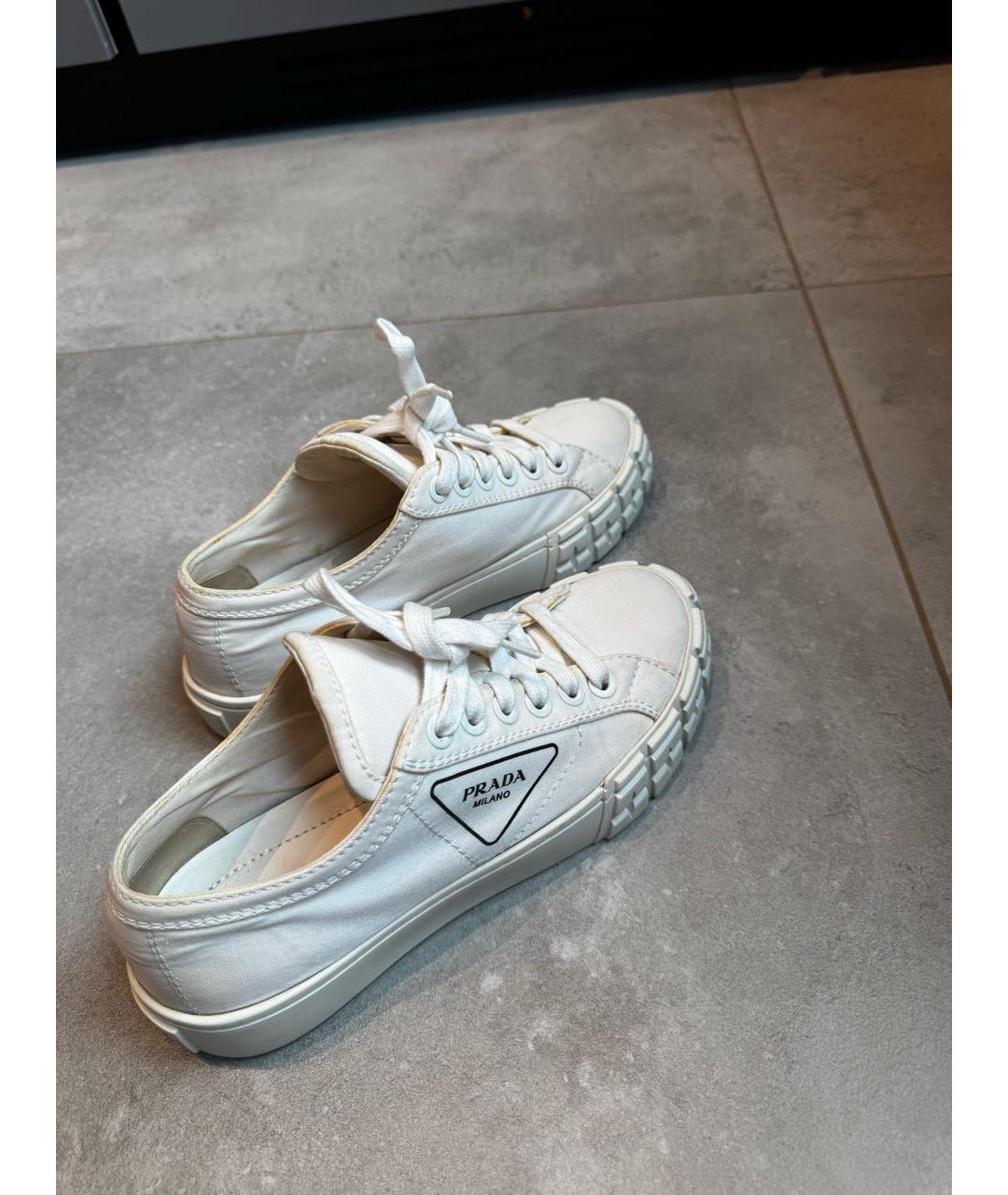 PRADA Белые текстильные кеды, фото 7