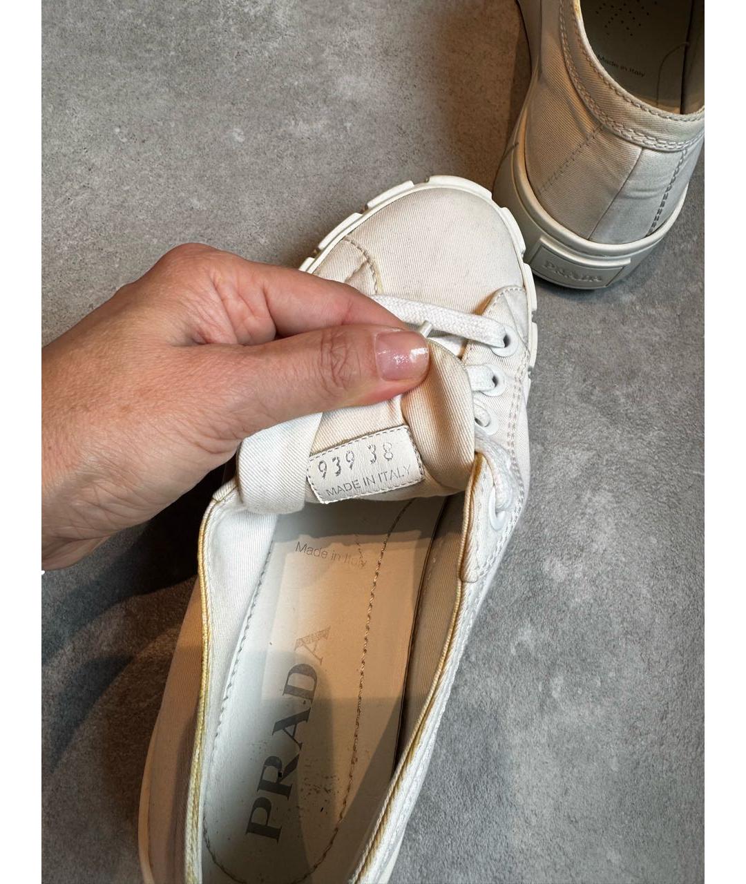PRADA Белые текстильные кеды, фото 5