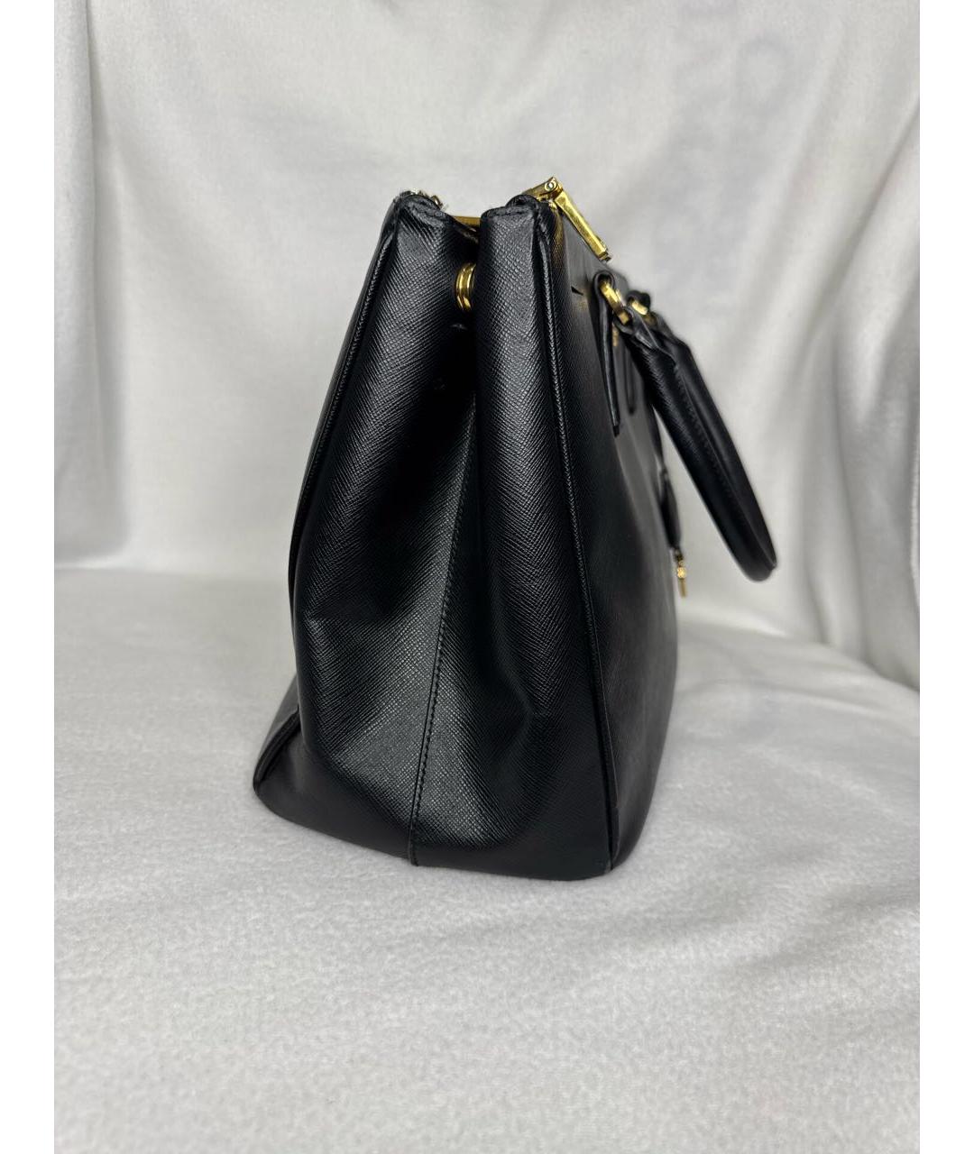 PRADA Черная кожаная сумка с короткими ручками, фото 2