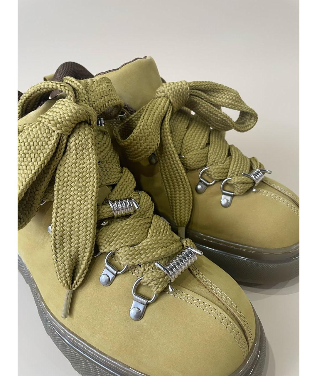 BURBERRY Горчичные нубуковые низкие ботинки, фото 3