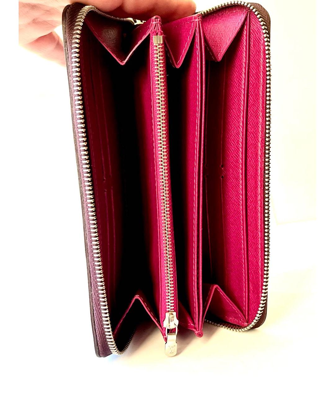 LOUIS VUITTON Фиолетовый кожаный кошелек, фото 4