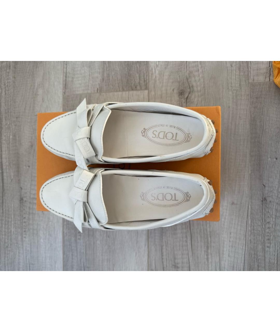 TOD'S Белые кожаные мокасины, фото 3