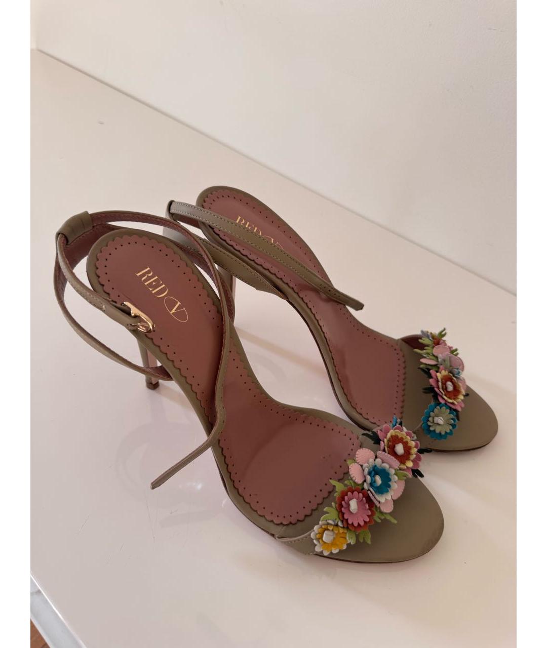 RED VALENTINO Бежевые кожаные босоножки, фото 3