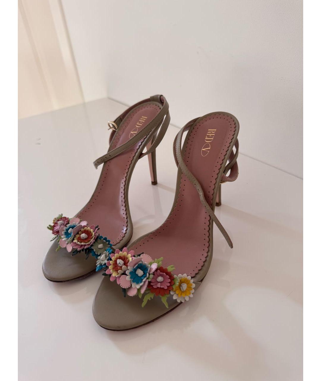RED VALENTINO Бежевые кожаные босоножки, фото 2
