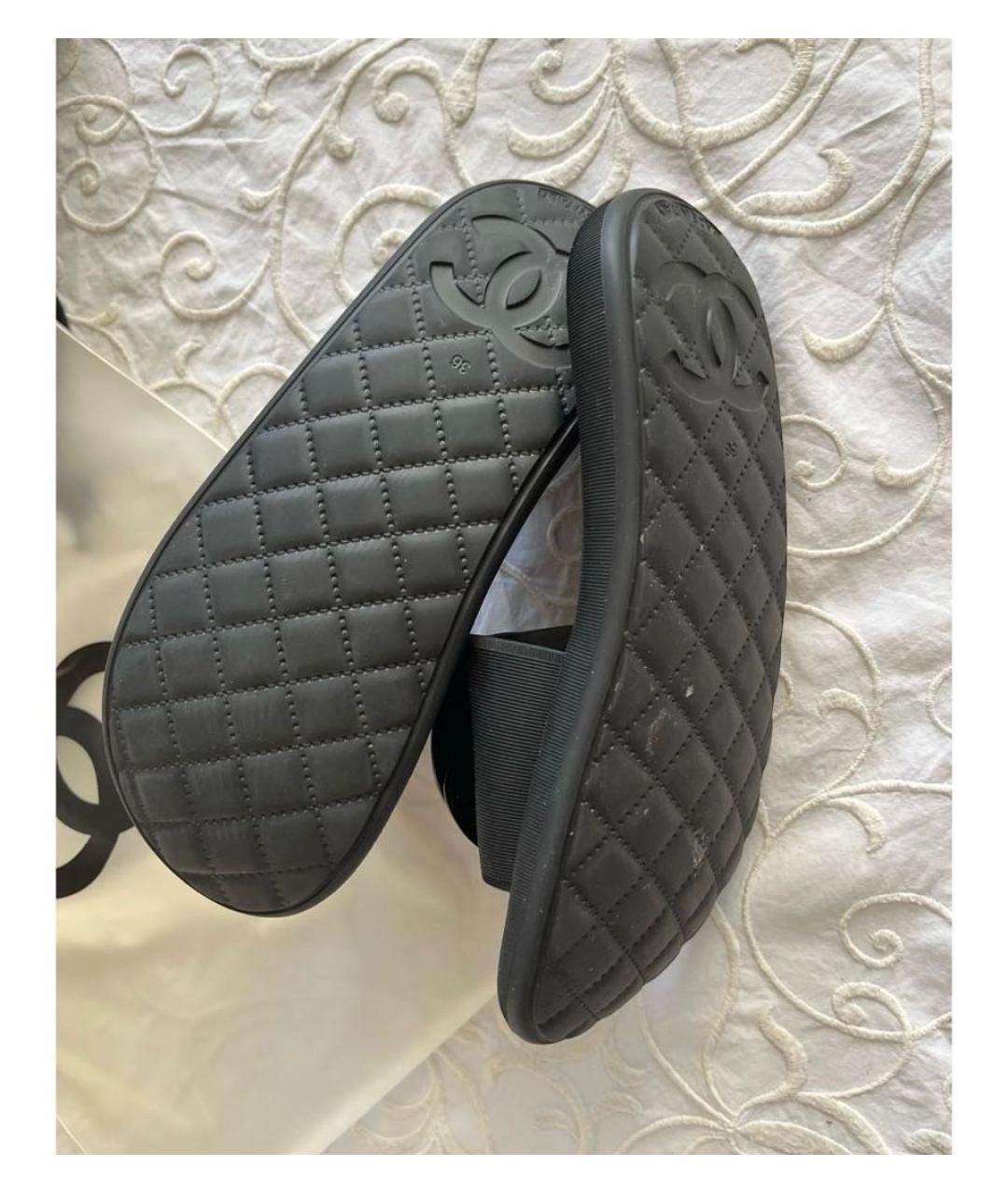 CHANEL Черные резиновые шлепанцы, фото 6