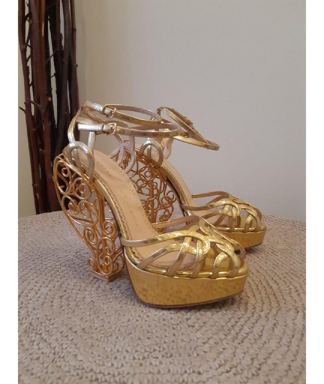 CHARLOTTE OLYMPIA Золотые кожаные босоножки, фото 6