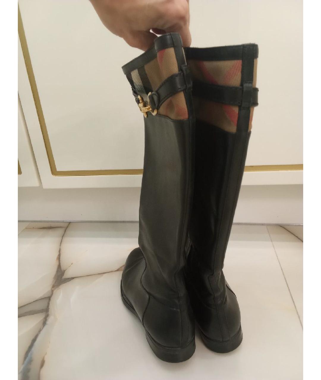 BURBERRY Черные кожаные сапоги, фото 2