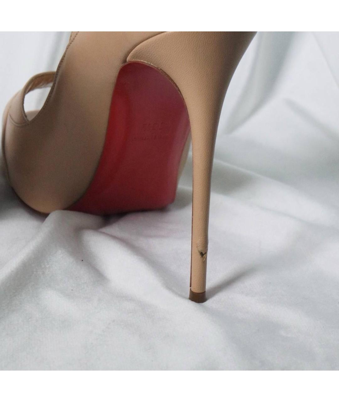 CHRISTIAN LOUBOUTIN Бежевые кожаные босоножки, фото 7
