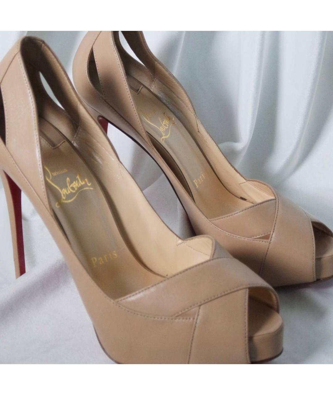 CHRISTIAN LOUBOUTIN Бежевые кожаные босоножки, фото 8