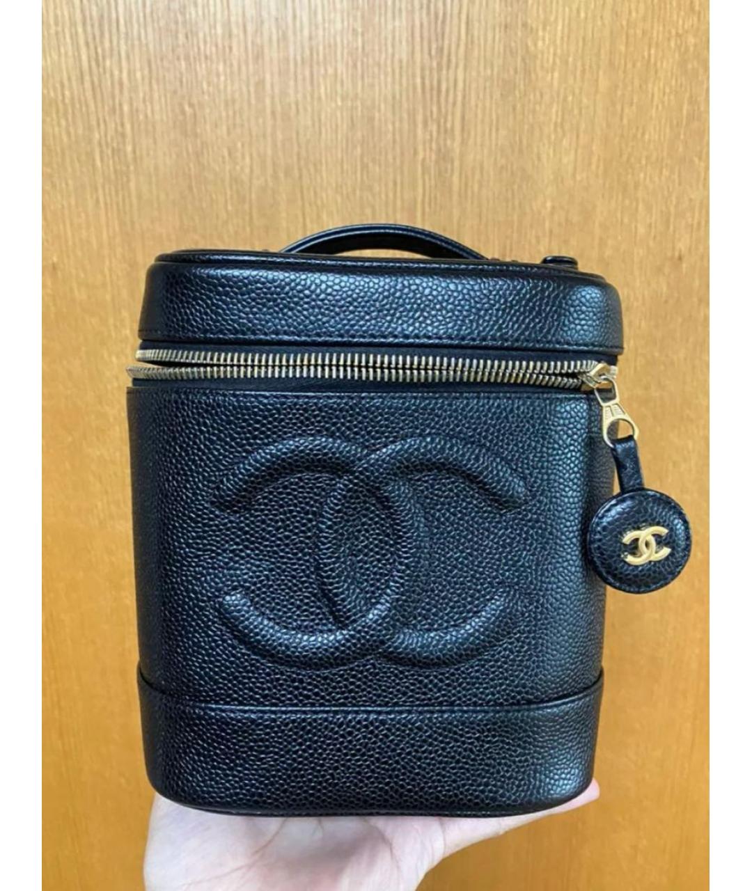 CHANEL Черная кожаная сумка с короткими ручками, фото 5