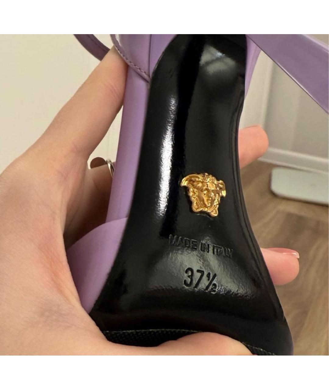 VERSACE Фиолетовые туфли из лакированной кожи, фото 8