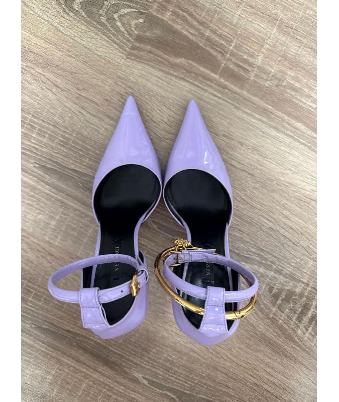 VERSACE Фиолетовые туфли из лакированной кожи, фото 2