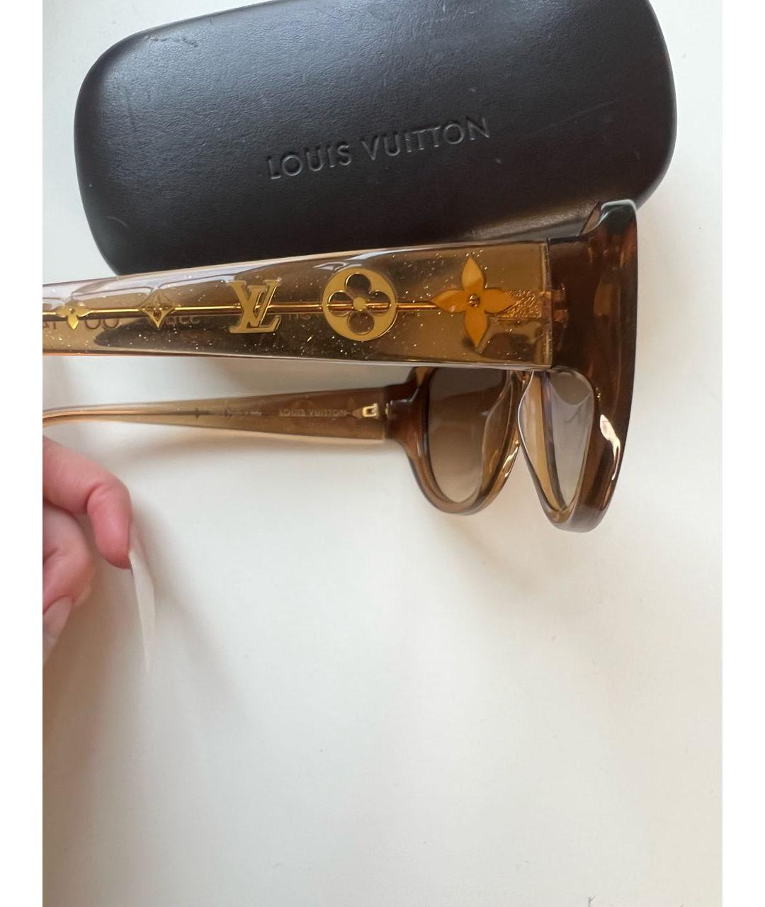 LOUIS VUITTON Золотые пластиковые солнцезащитные очки, фото 2