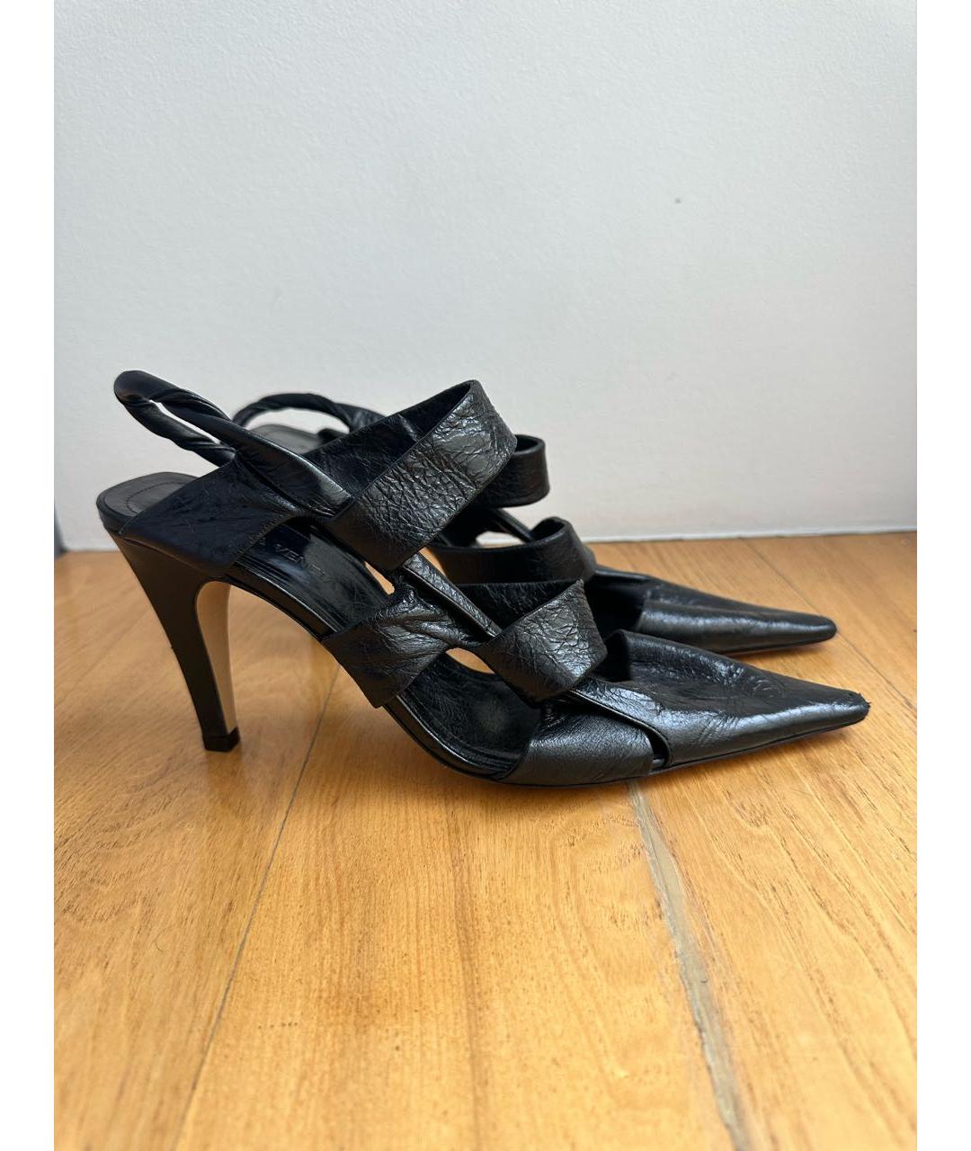 BOTTEGA VENETA Черные кожаные лодочки на низком каблуке, фото 5