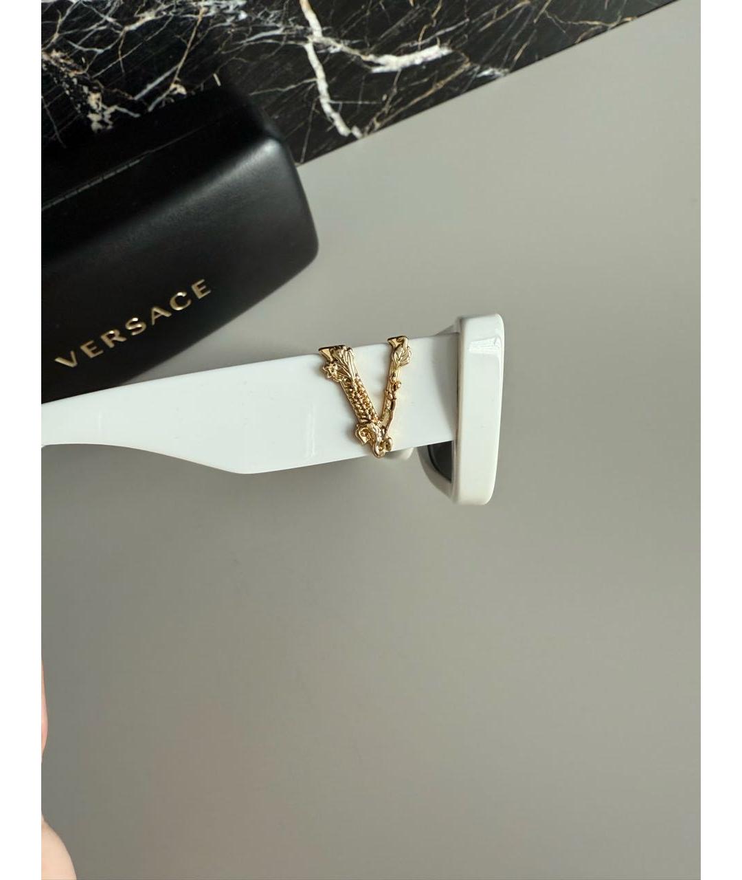 VERSACE Белые пластиковые солнцезащитные очки, фото 5