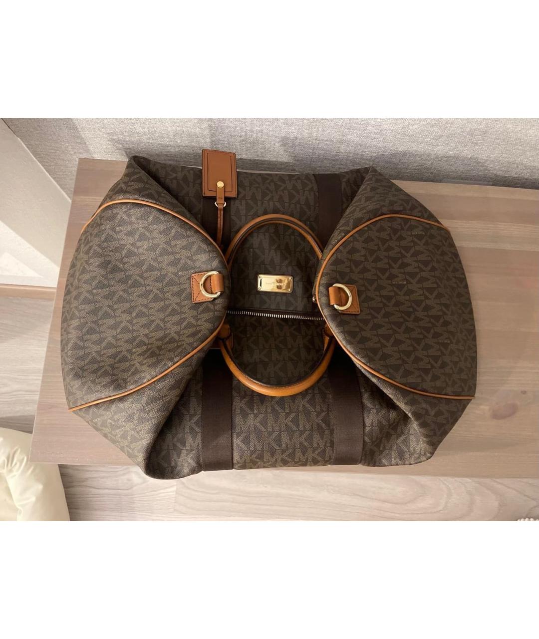 MICHAEL KORS Коричневая кожаная дорожная/спортивная сумка, фото 2