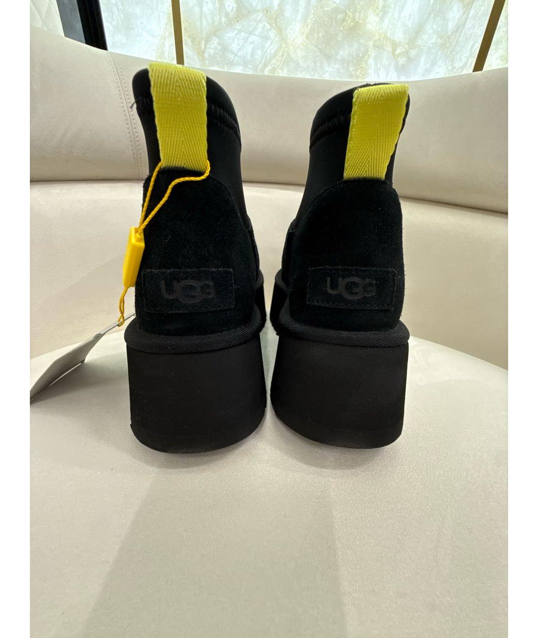 UGG AUSTRALIA Черные замшевые полусапоги, фото 2