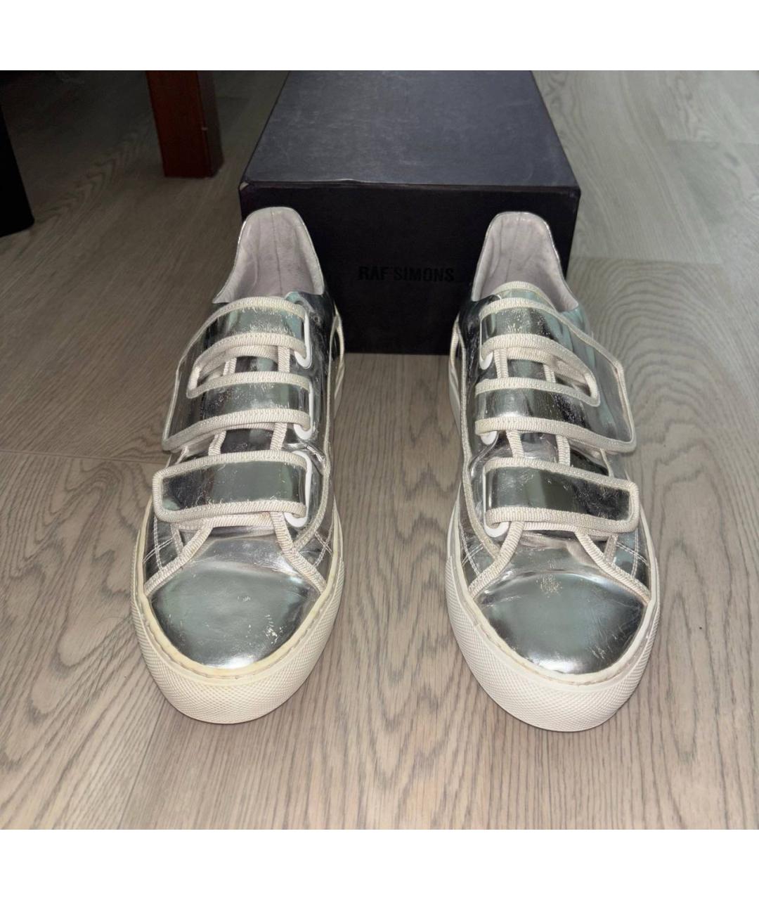 RAF SIMONS Серебряные низкие кроссовки / кеды из лакированной кожи, фото 2