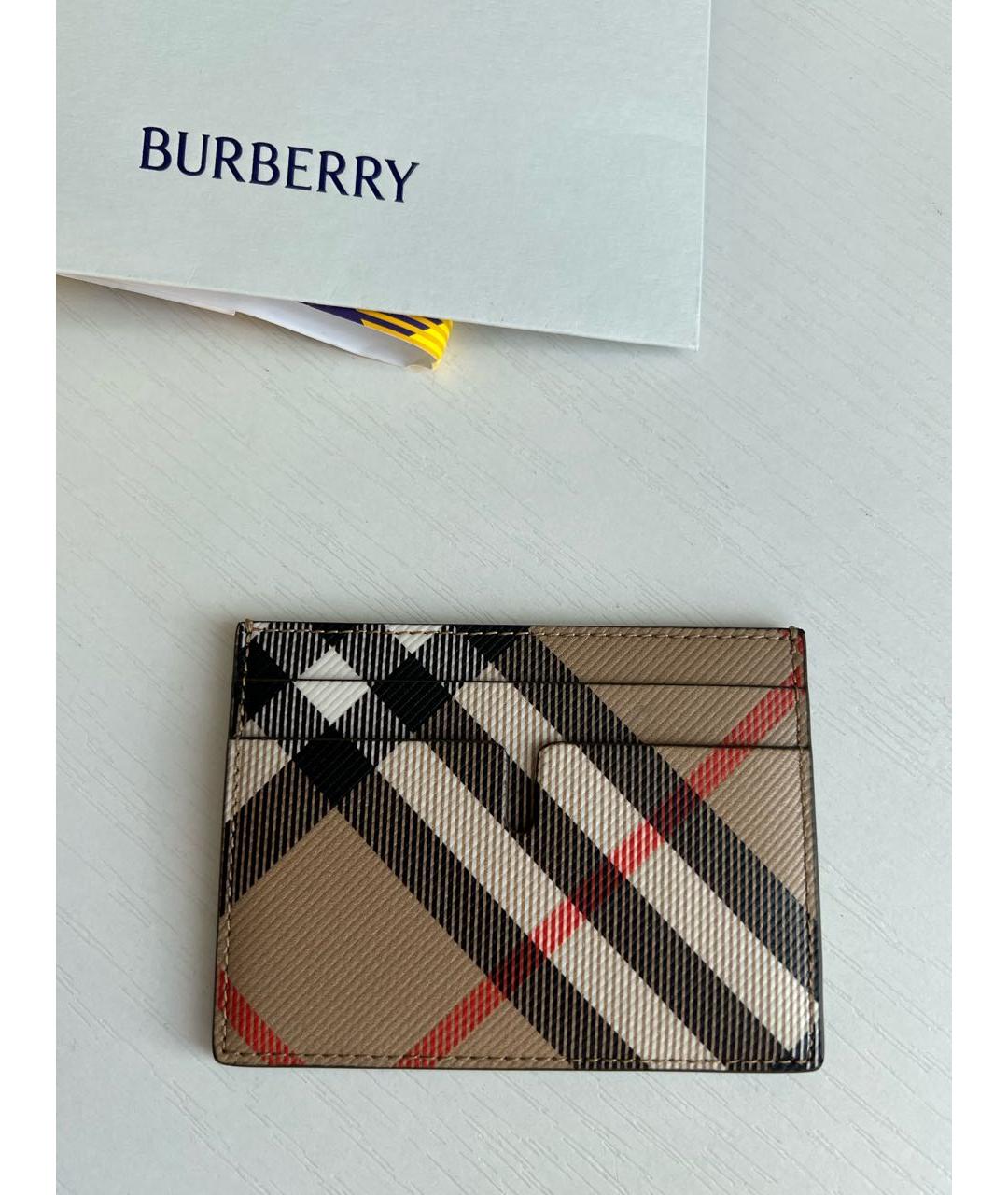 BURBERRY Бежевый кожаный кардхолдер, фото 6