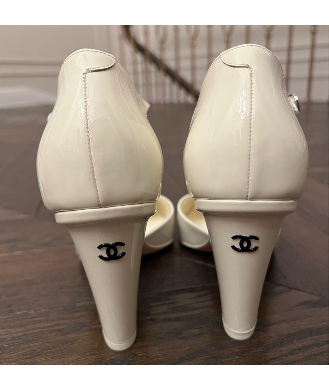 CHANEL Босоножки из лакированной кожи, фото 4