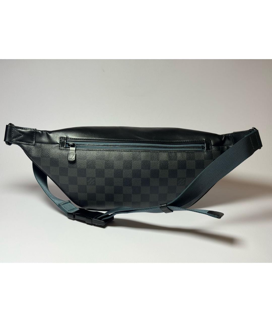 LOUIS VUITTON Черная поясная сумка, фото 3