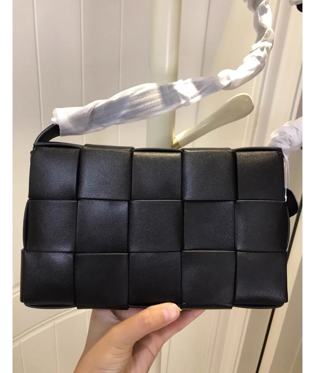 BOTTEGA VENETA Черная кожаная сумка через плечо, фото 4