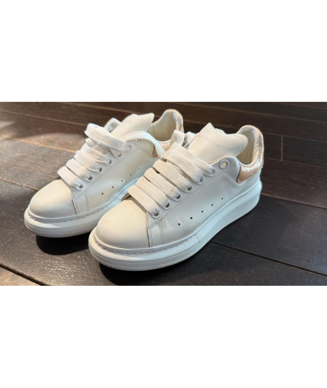 ALEXANDER MCQUEEN Белые кожаные кеды, фото 3