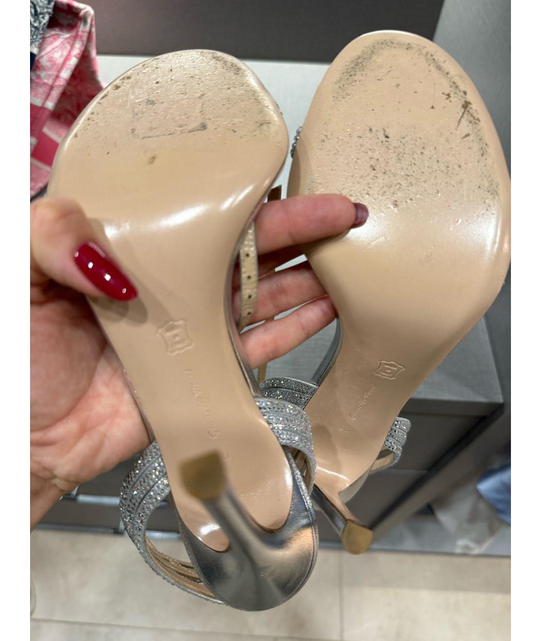 GIANVITO ROSSI Серебряные кожаные босоножки, фото 4