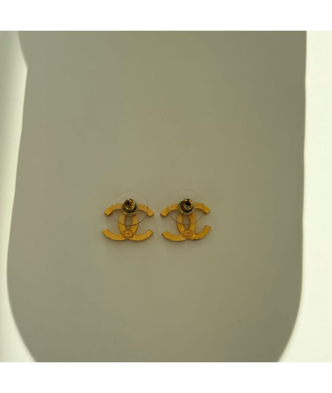 CHANEL Золотые металлические серьги, фото 2