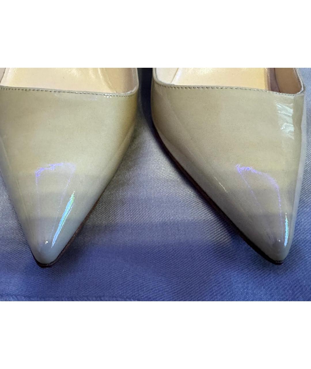 MANOLO BLAHNIK Бежевые туфли из лакированной кожи, фото 5