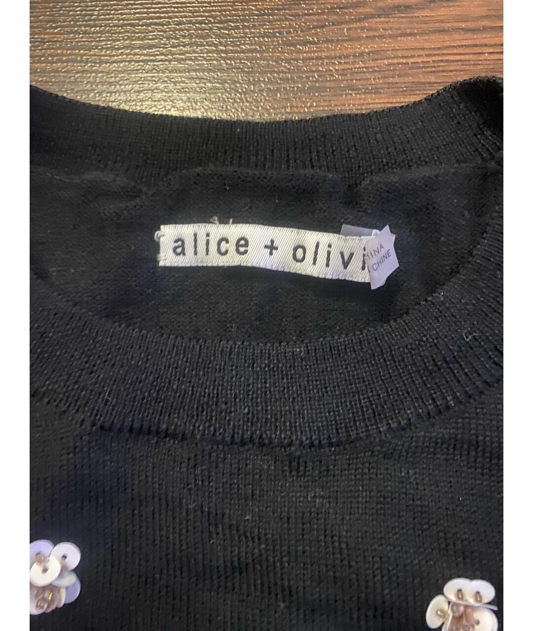 ALICE+OLIVIA Черная шерстяная футболка, фото 2