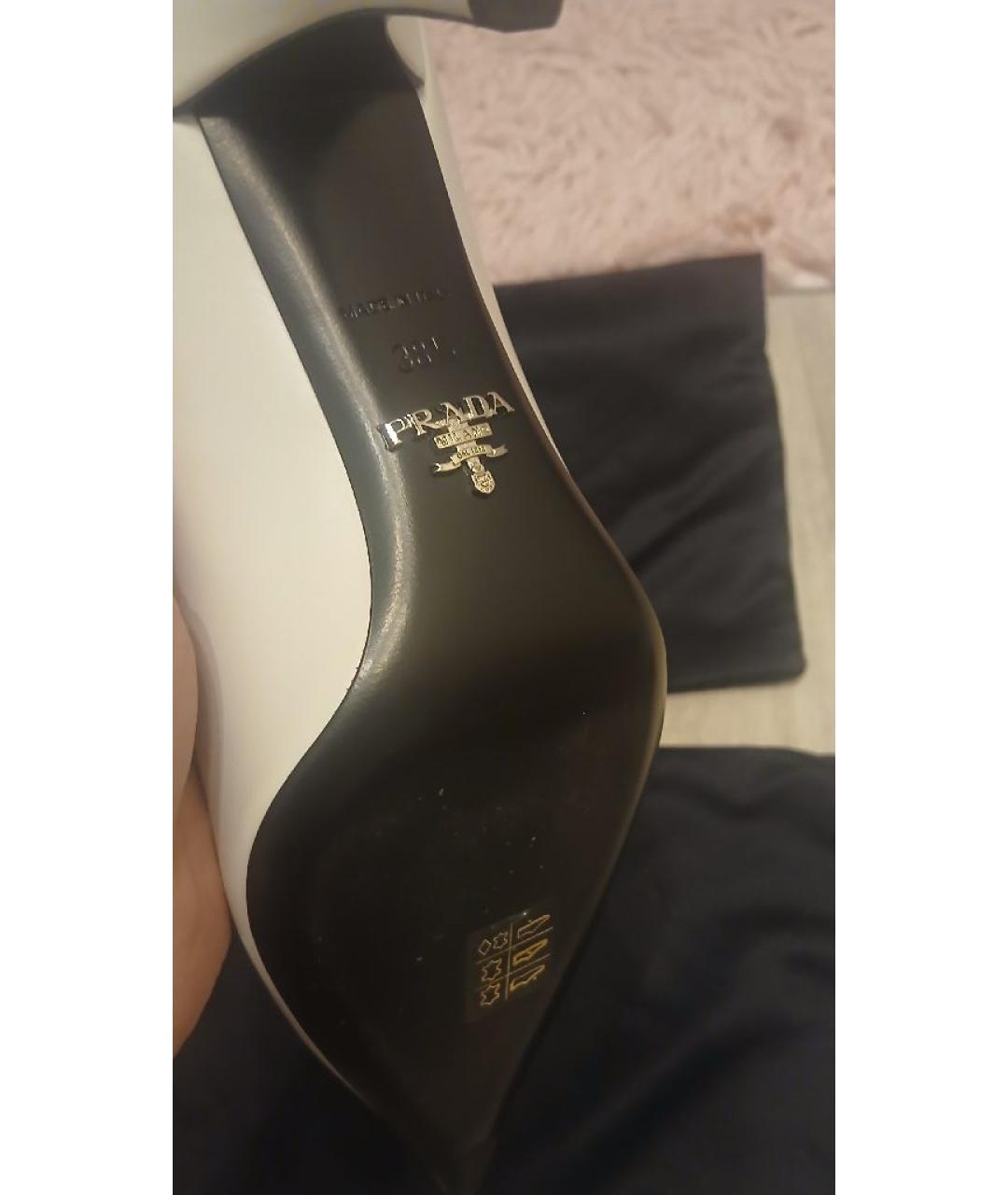 PRADA Белые кожаные лодочки на низком каблуке, фото 6