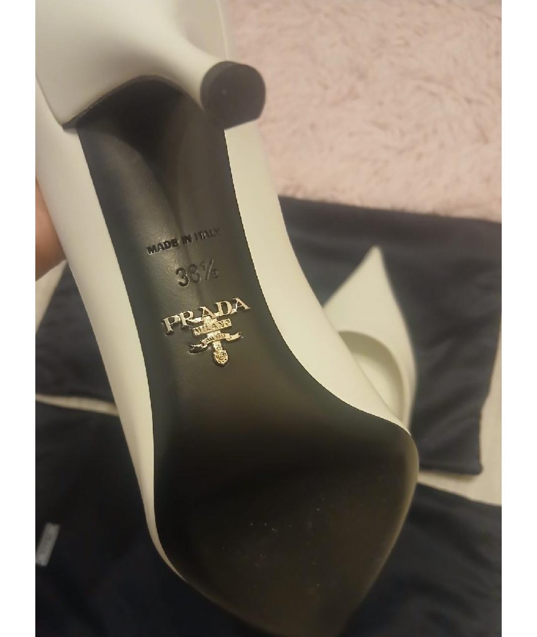 PRADA Белые кожаные лодочки на низком каблуке, фото 5