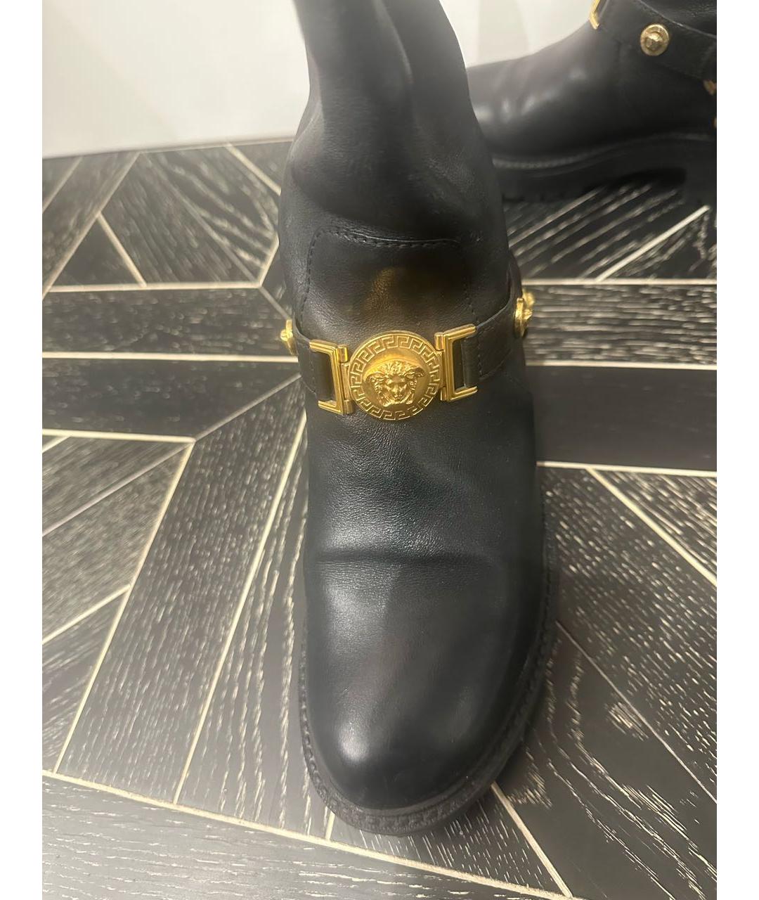 VERSACE Черные кожаные сапоги, фото 2