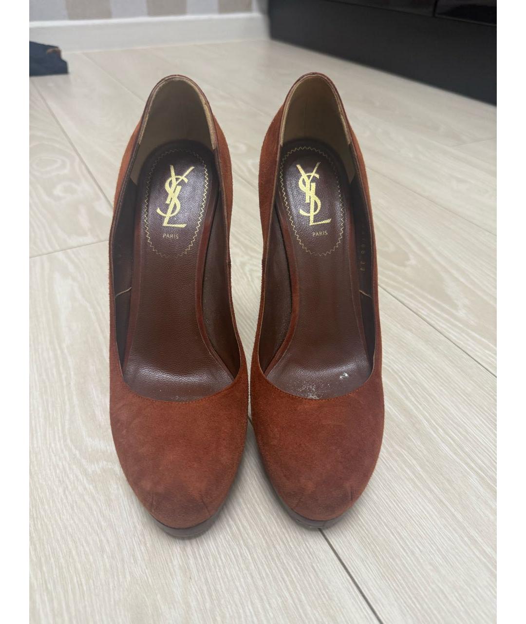 SAINT LAURENT Оранжевое замшевые туфли, фото 4