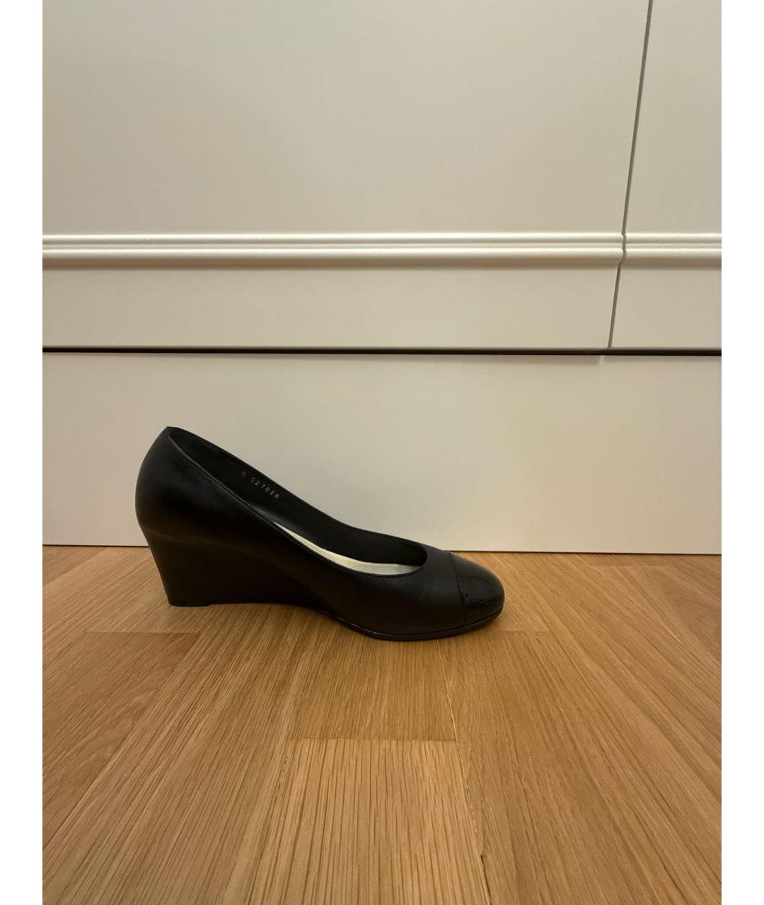 CHANEL Черные кожаные туфли, фото 5